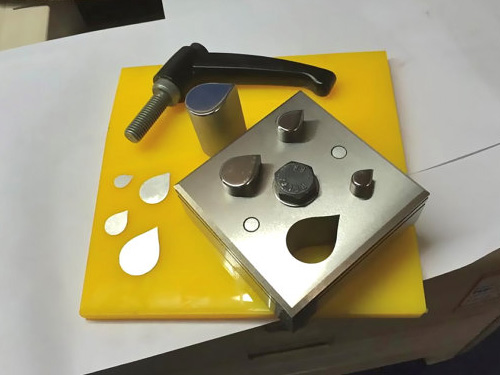 Teardrop Disc Cutter W/Handle